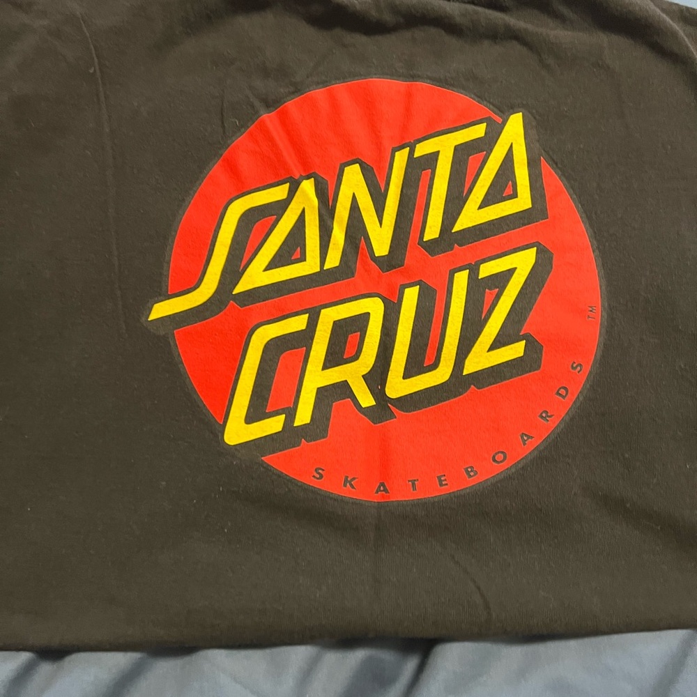 Classic dot unisex size medium.